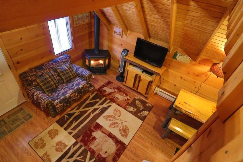Cozy Cabin W/ Fireplace 3 Minutes To Helen! #2. Exterior photo